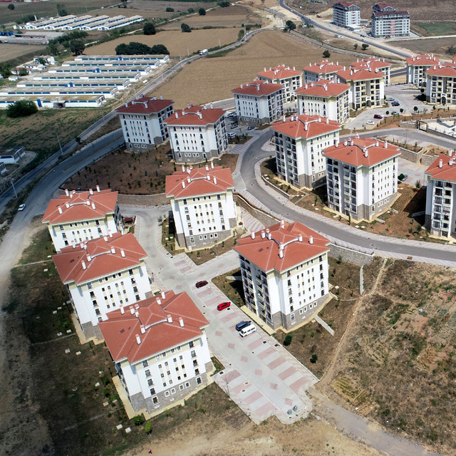 Emlak Konut'tan 2 milyar TL'lik satış