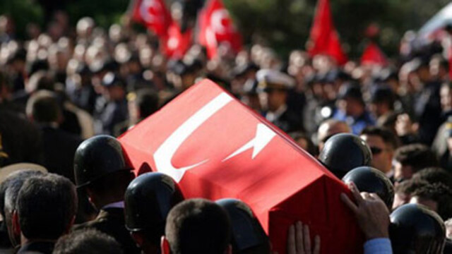 Barış Pınarı Harekatında 2 asker şehit