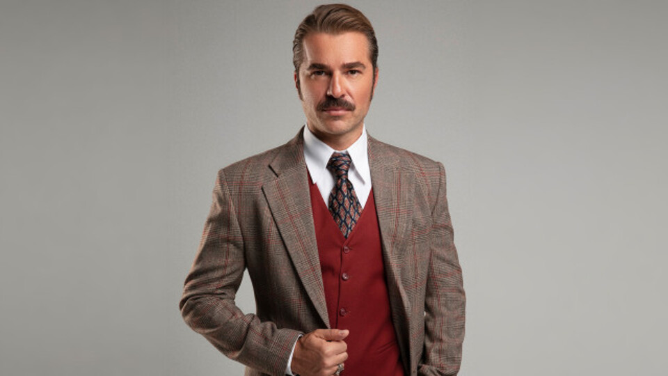 Engin Altan Düzyatan kimdir?