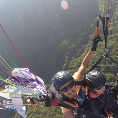 Boşanınca havalara uçtu!