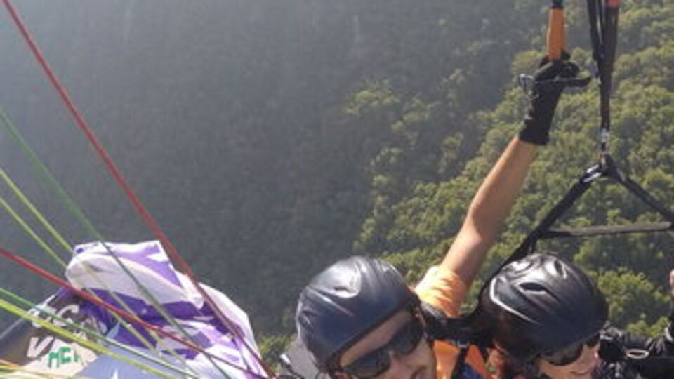 Boşanınca havalara uçtu!