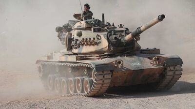 Komando ve bordo bereliler Münbiç'e ilerliyor