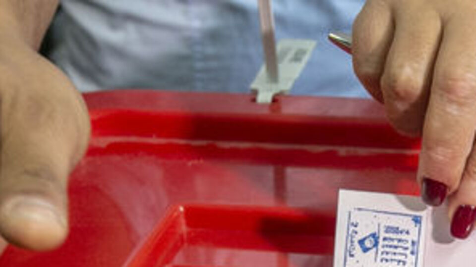 Tunus'un yeni cumhurbaşkanı Kays Said oldu