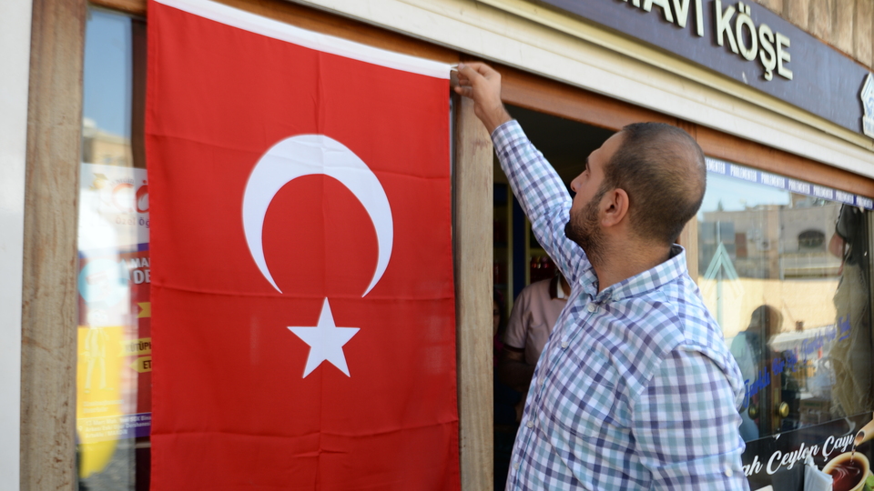 'Sınırdaki esnafın borcu ertelensin'