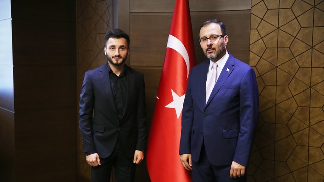 Bakan Kasapoğlu, Enver Cenk'i kabul etti