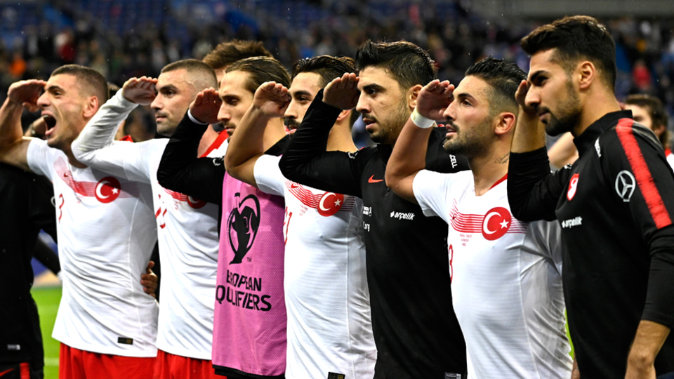 "Selamı UEFA yayınlatmadı"