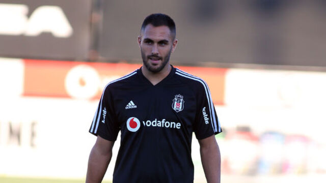 Beşiktaş'ta Victor Ruiz şoku!