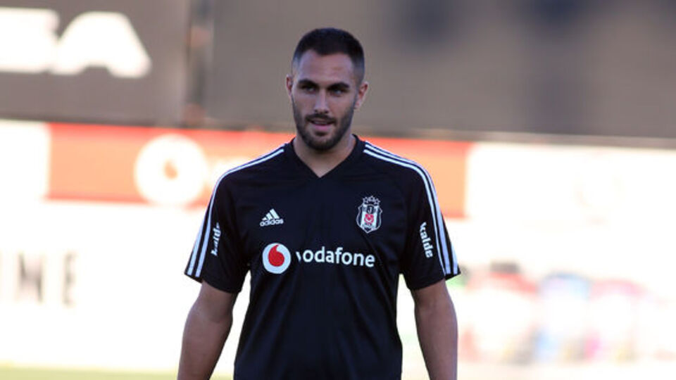 Beşiktaş'ta Victor Ruiz şoku!
