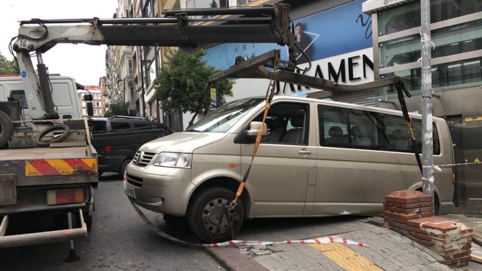 Şişli'de feci olay! Çekicinin çalışması faciayla bitiyordu
