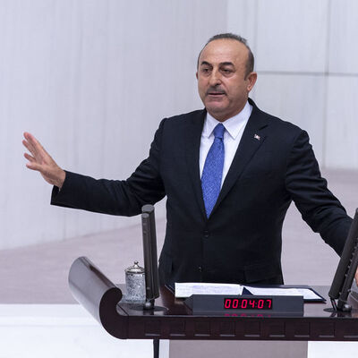 Çavuşoğlu: PYD, bize saldırması için DEAŞ'a para verdi
