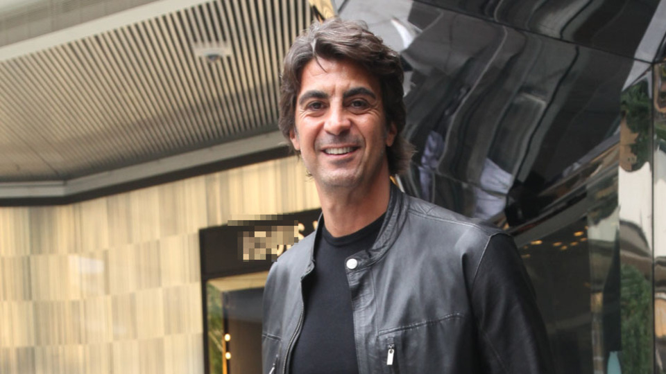 İbrahim tek başına