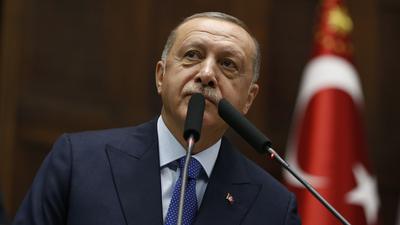 Nagehan Alçı yazdı: Boyun eğmeden yola devam