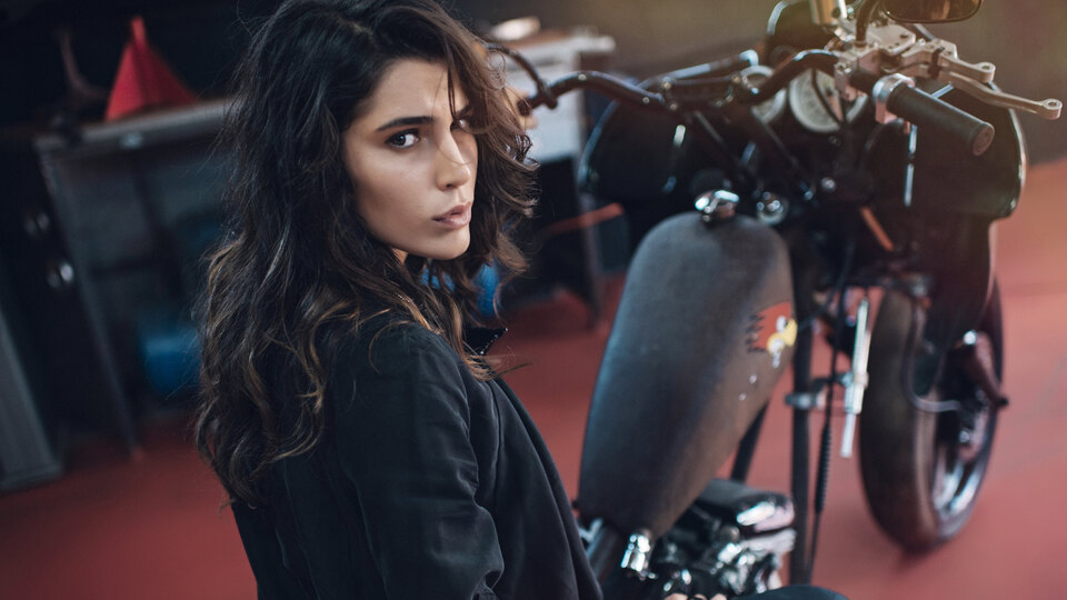 Serenay Aktaş Kimdir?