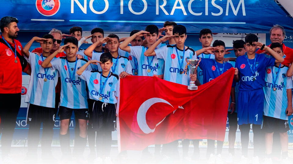 Şırnak UYAFA Takımı, Barselona'da 2. oldu