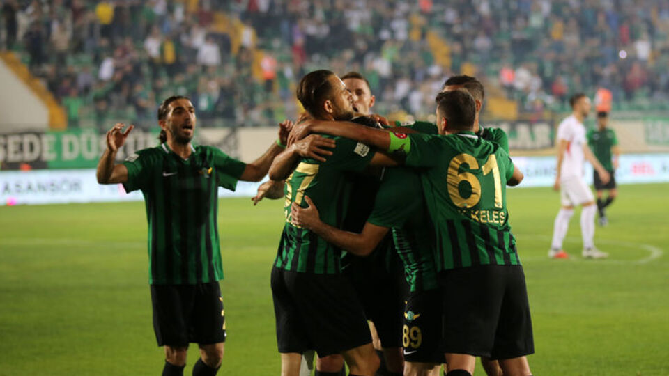 Akhisarspor iki golle kazandı