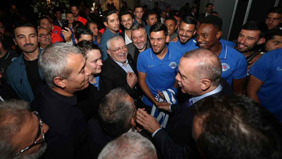 Erdoğan'dan Kasımpaşa'ya ziyaret