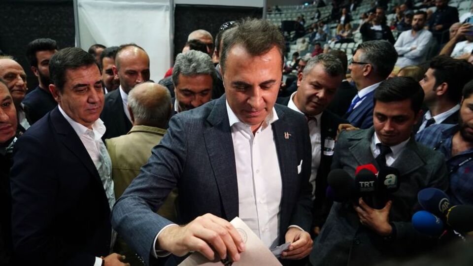 "İç çekişmeler Beşiktaş'a zarar verir"