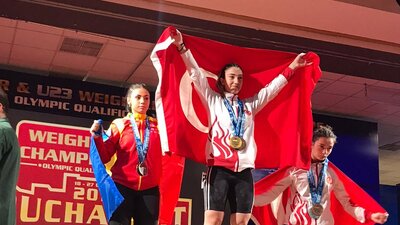 Berfin Altun'dan altın madalya