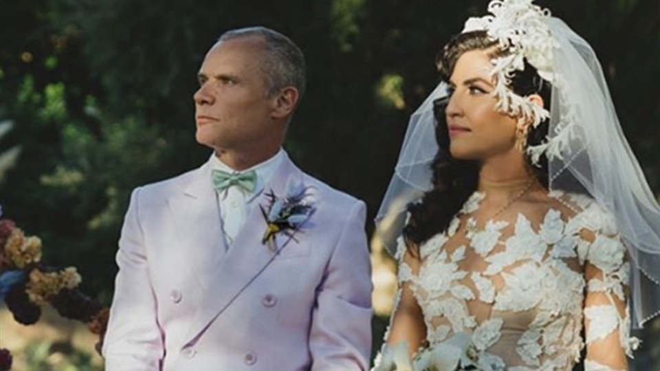 Ünlü rockçı evlendi