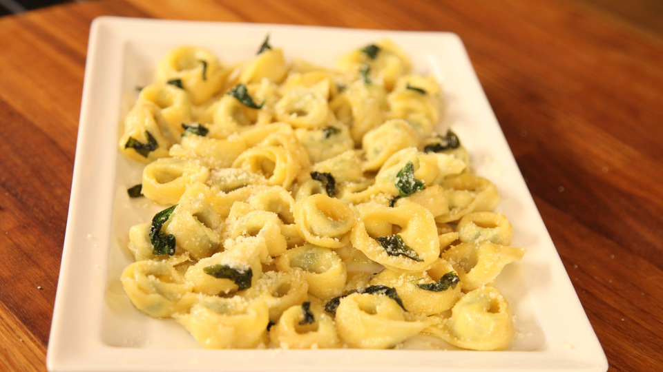 Ispanak dolgulu ravioli