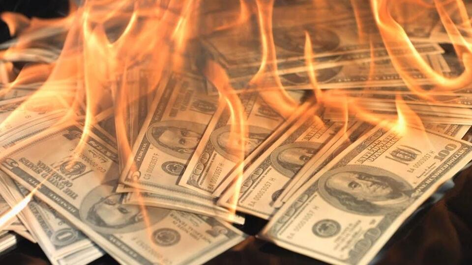 275 milyar dolar buharlaştı