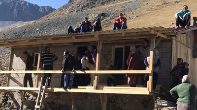 Anzer'de gergin yıkım!