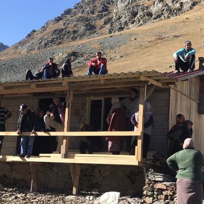 Anzer'de gergin yıkım!