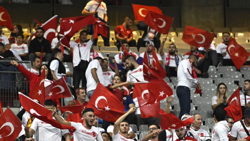 Milli maçların bilet satışı başladı