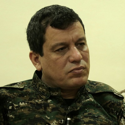 Twitter'dan teröriste 'mavi tik'