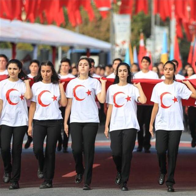28 Ekim Pazartesi okullar tatil mi?