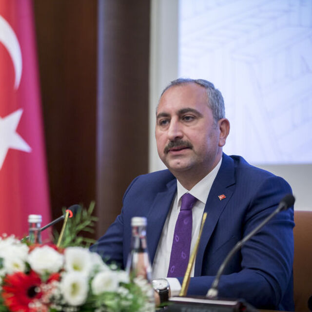Mazlum Kobani için tutuklama ve iade talebi