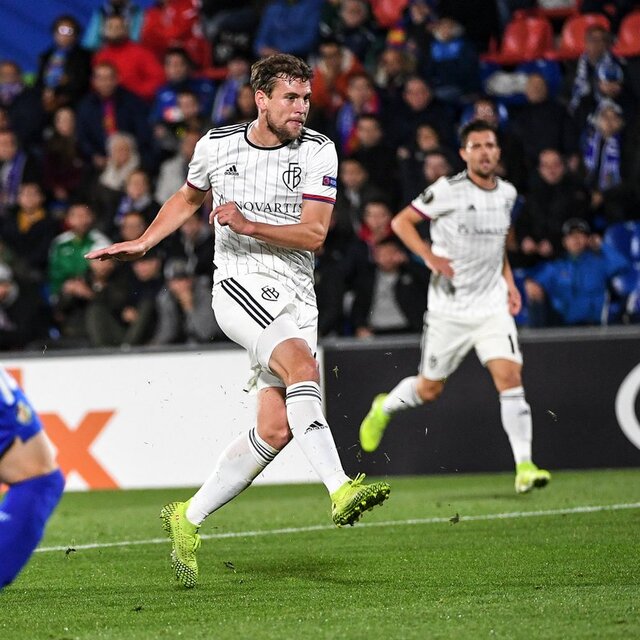 Sapsarı maçta Basel kazandı!