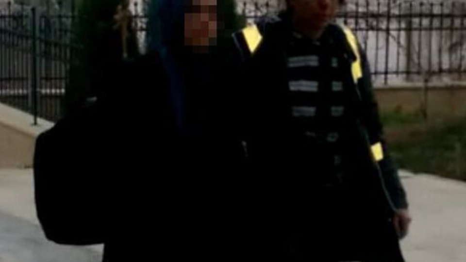 FETÖ'nün sözde Türkiye imamının kızı tutuklandı