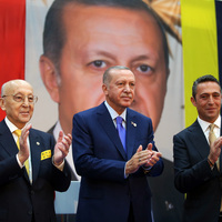 Vefa Küçük'ün esprileri damga vurdu!