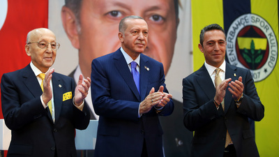 Vefa Küçük'ün esprileri damga vurdu!