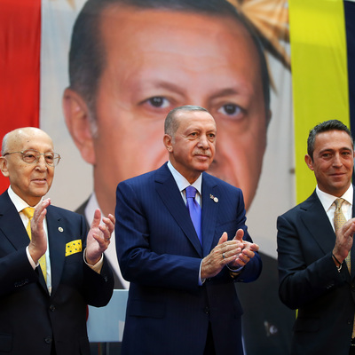 Vefa Küçük'ün esprileri damga vurdu!