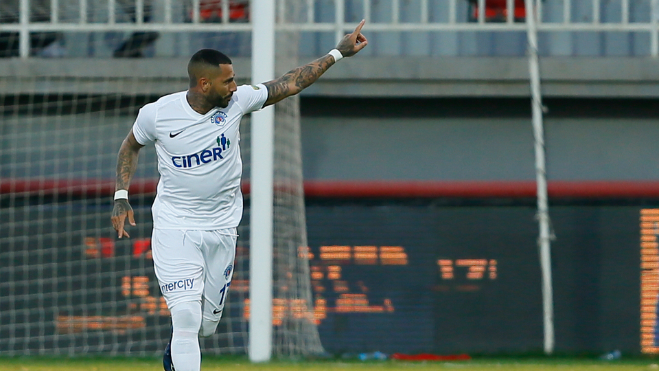 Quaresma ilk golünü attı
