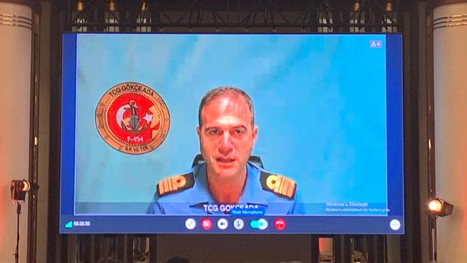 Resepsiyona sürpriz canlı bağlantılar