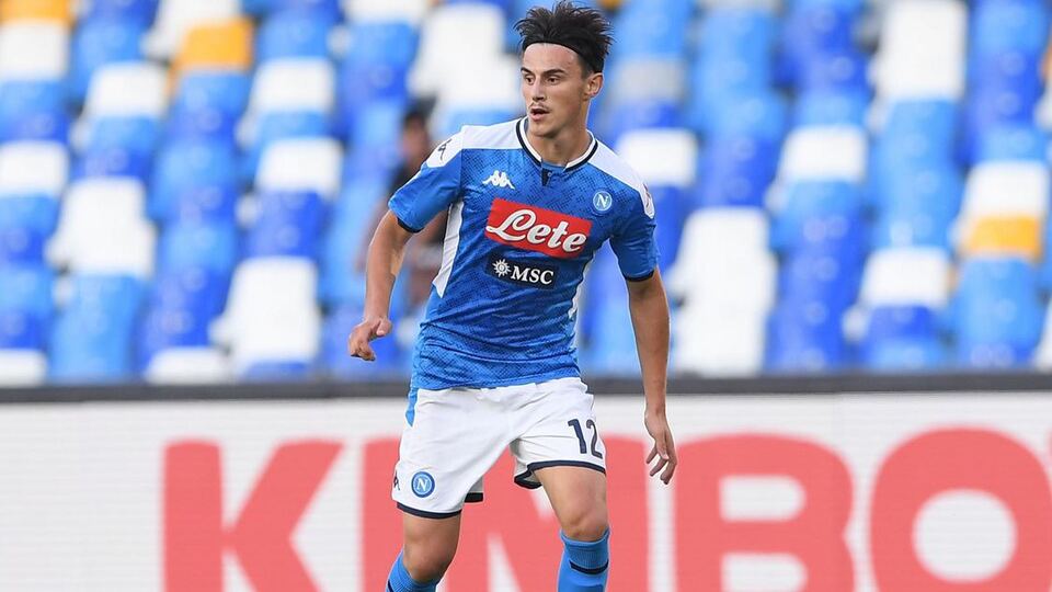 Eljif Elmas'a eleştiri yağmuru