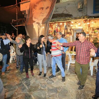 29 Ekim kutlamalarında belediye başkanına saldırı