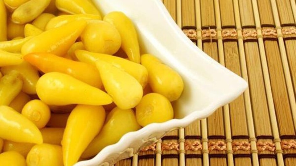 Acı biber turşusu tarifi