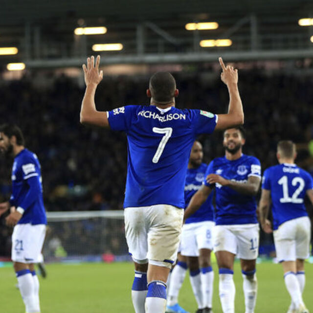 Tosun Paşa asist yaptı Everton kazandı