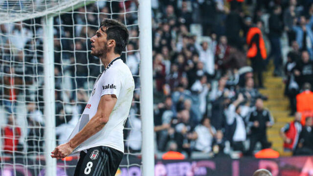 Umut Nayir, gelecek için umutlu
