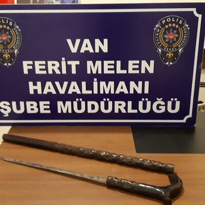 Polis böyle fark etti! Havalimanı kontrollerinde ortaya çıktı