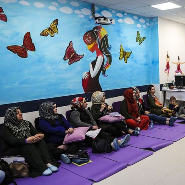 Ankara Şehir Hastanesi'nde gebe okulu hizmeti