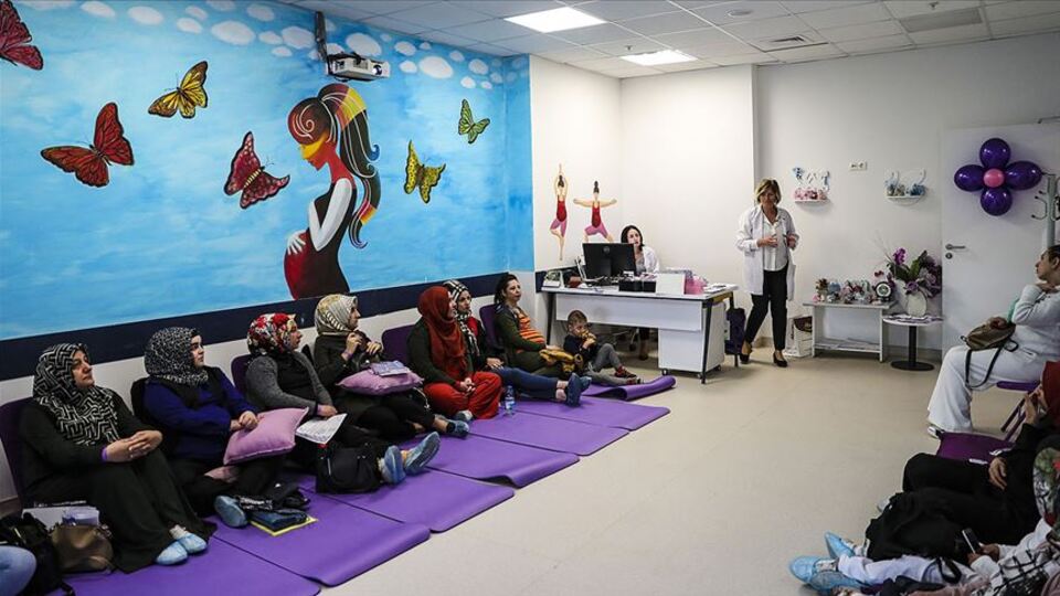 Ankara Şehir Hastanesi'nde gebe okulu hizmeti