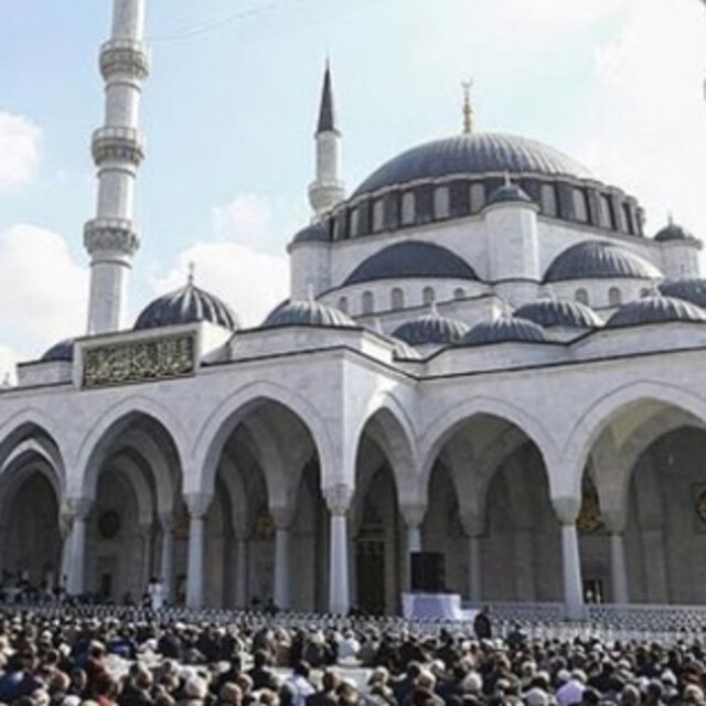 1 Kasım Ankara Cuma namazı saat kaçta?