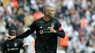 Burak Yılmaz 11'i istiyor