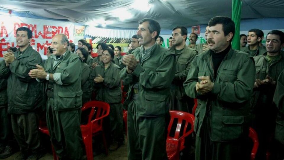 Terör örgütü PYD elebaşı işte PKK'nın kampında!