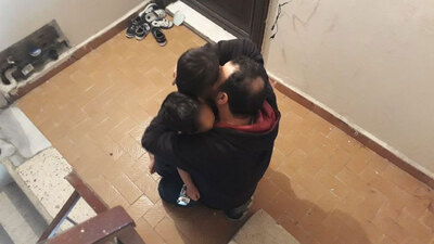 Babaları kurtardı! Komşuların söyledikleriyle neye uğradığını şaşırdı